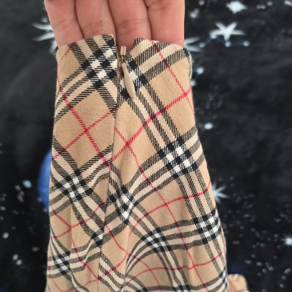 Burberry Beige Plaid Mini Skirt Amazing Condition Blue Label - Picture 3 of 5